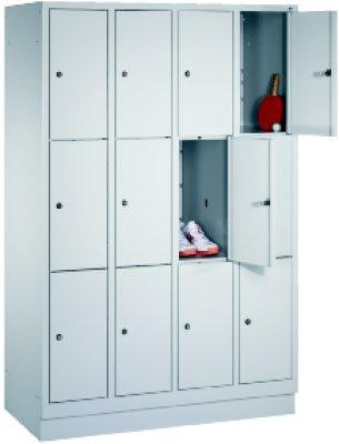 Fächerschrank Classic B1190xT500xH1800 mm RAL 7035, 4x3 Fächer mit 100 mm hohem Sockel